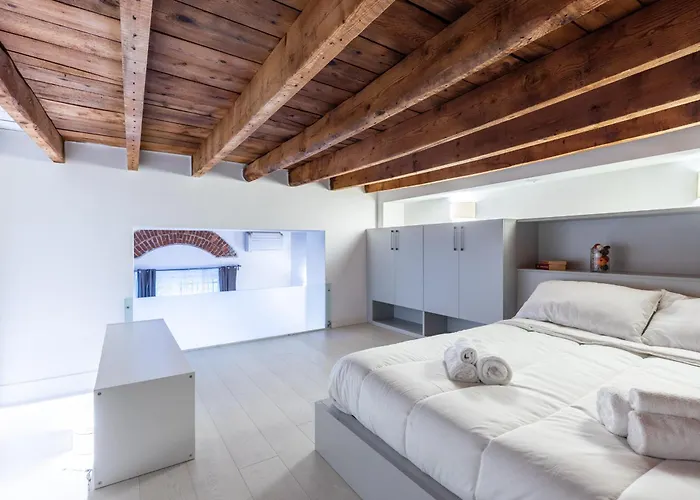 Porta Romana-Duomo- Design Loft